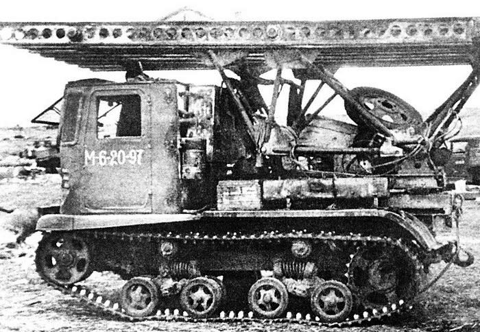 М-13 на шасси трактора СТЗ-5. 1941 г. 