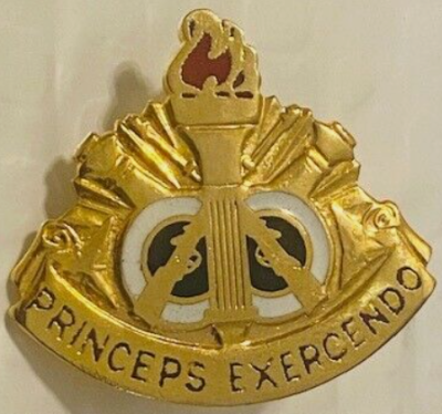 Знак 108-й учебной дивизии.