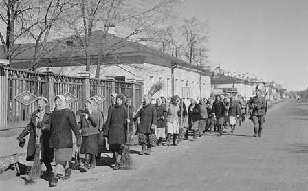 «Переселенцы» на работах