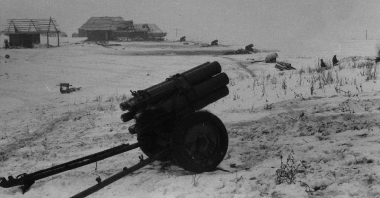 Шестиствольный миномет 15-cm Nebelwerfer 41 позиции. 1941 г.