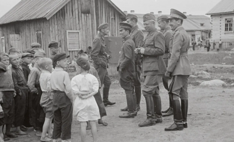 Лагеря переселенцев в Петрозаводске. 1942 г.