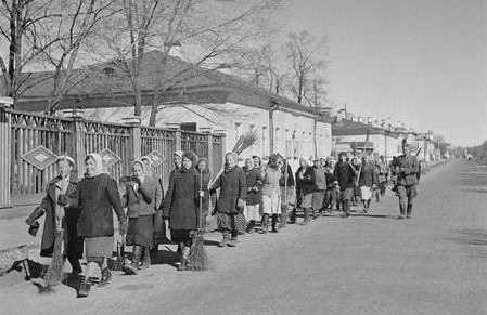 Лагеря переселенцев в Петрозаводске. 1942 г. 