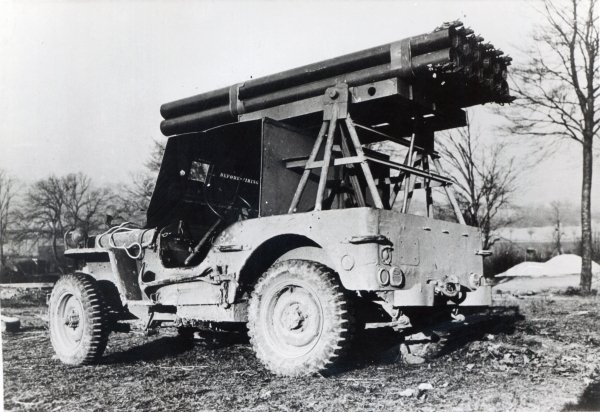 Пусковая установка «Т-27 Xylophone» на базе Willys MB. 1945 г. 