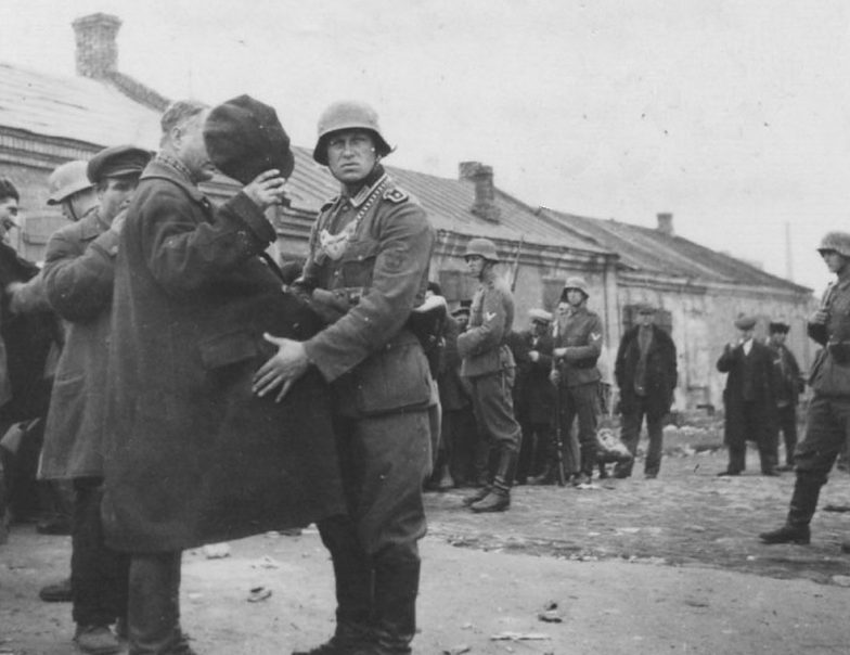 Облава в г. Сталино. 1941 г.