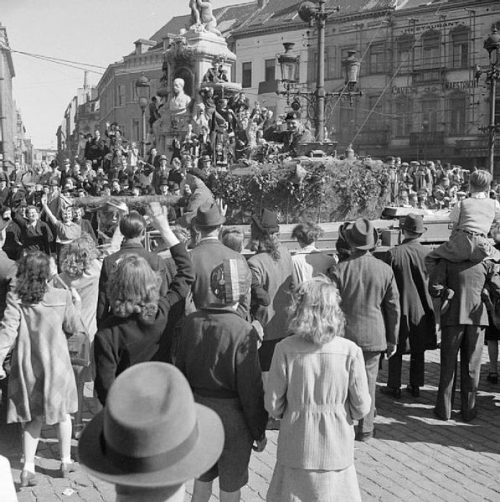 Британские танки в Брюсселе. 4 сентября 1944 г.