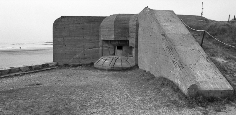 Останки немецких оборонительных сооружений. 1945 г.