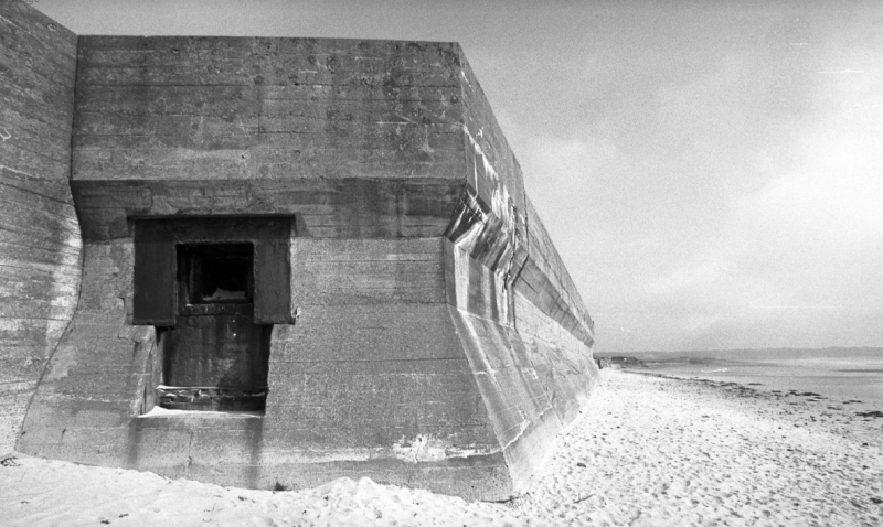 Останки немецких оборонительных сооружений. 1945 г.