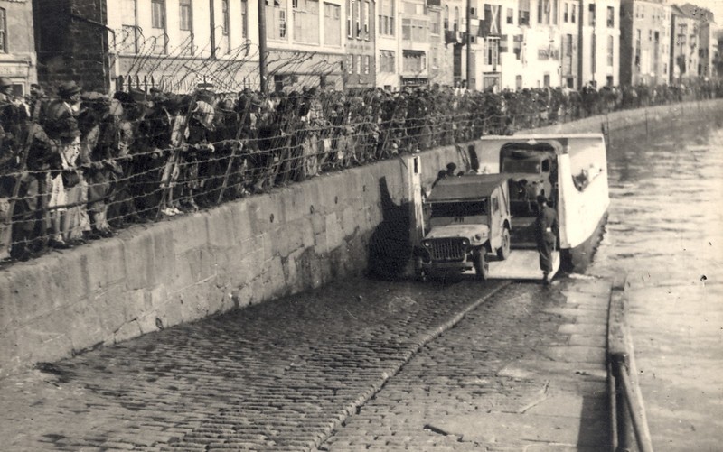 Высадка Британской армии на острова. 10 мая 1945 г. 