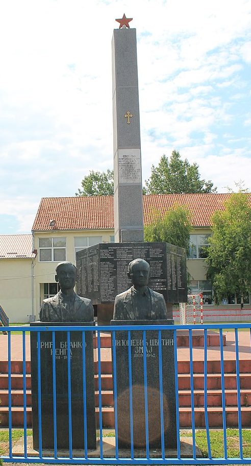 Памятник павшим бойцам в Адашевце