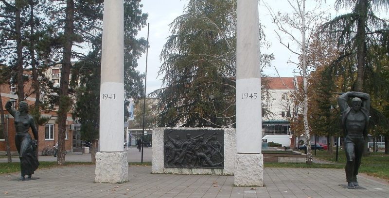 Мемориальный склеп павшим борцам и жертвам фашизма в Обреноваце.