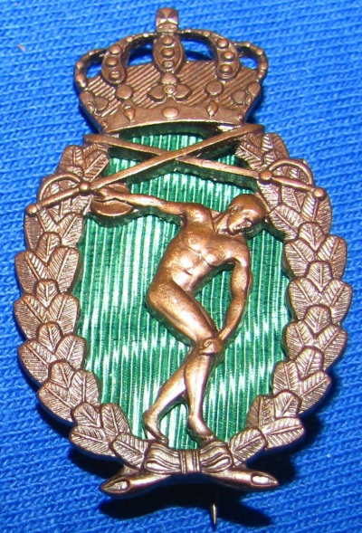 Бронзовый военно-спортивный значок.