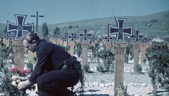 Немецкое кладбище под Севастополем. 1942 г.