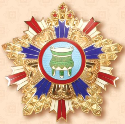 Звезда ордена Священного треножника.