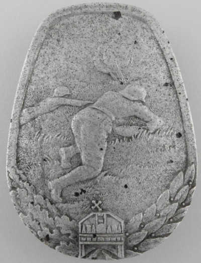Знак противотанкистов венгерской армии.