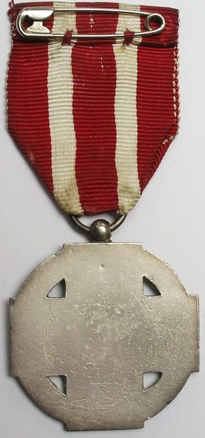 Орденская колодка, аверс и реверс Памятного креста 1940-1945 гг. Голландского Красного Креста.