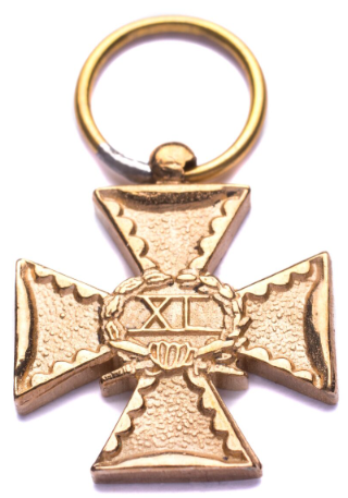 Крест за XL лет выслуги.