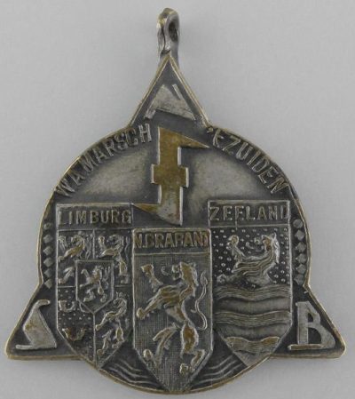 Знаки голландского национал-социалистического движения 1942 года.