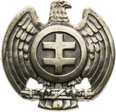 Армейские кокарды.
