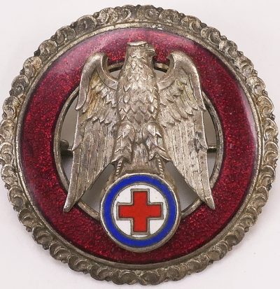 Нагрудный знак за 10 лет службы в Словацком Красном Кресте.