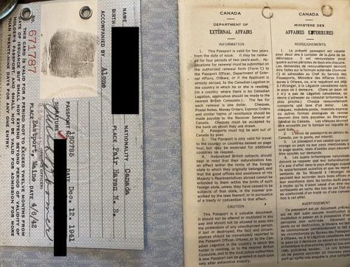 Карточка пересечения границы США в канадском паспорте.