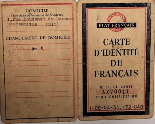 Удостоверения личности.