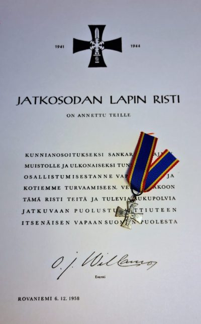 Грамота о награждении Крестом за разминирование.