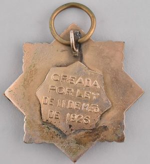 Аверс и реверс медаль «За героическую доблесть» 3-го класса.