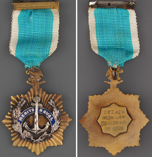 Медаль 1-го класса «За заслуги на флоте» образца 1926 года.