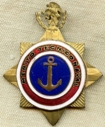 Аверс и реверс медали «За военно-морские технические заслуги» 1-го класса.