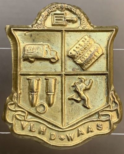 Кокарда женской вспомогательной армии Южной Африки.