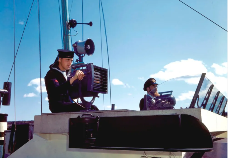 Сигнальный прожектор моторной лодке Fairmile. 1943 г.