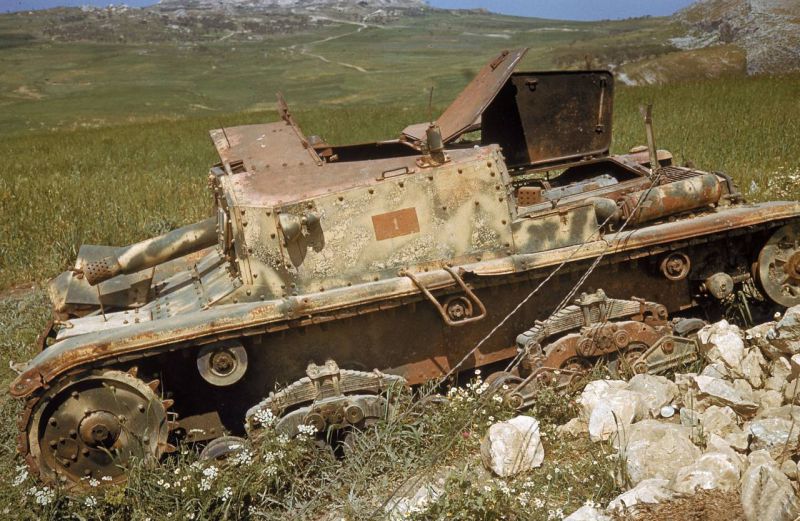 Уничтоженная САУ Semovente da 75/18 во время сражения за Эль-Геттар. 1943 г.