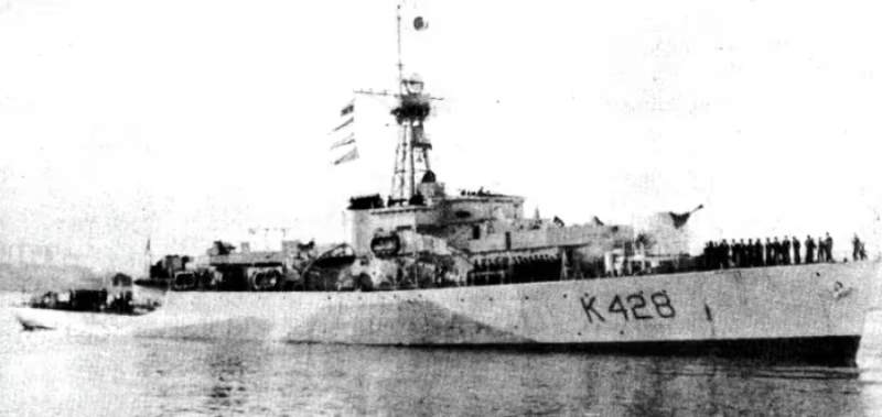 Корабль HMCS Loch Alvie. 1944 г.