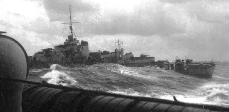 Речной HMCS Sea Cliff. 1945 г.