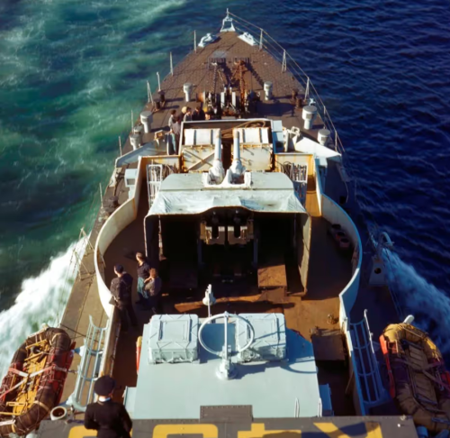Речной HMCS Thetford Mines. 1945 г.