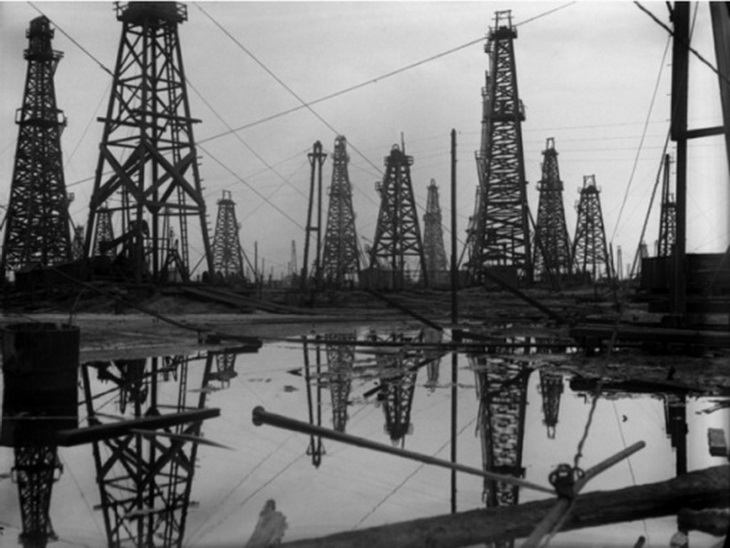 Бакинские нефтепромыслы.