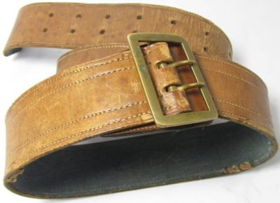 Офицерский кожаный ремень.