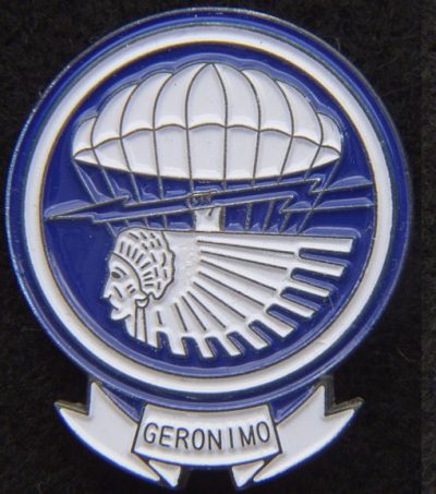 Знаки 501-го парашютно-пехотного полка.