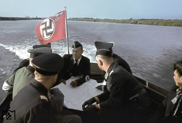 Немцы на реке Днепр в районе Хортицы. Запорожье 1943 г.