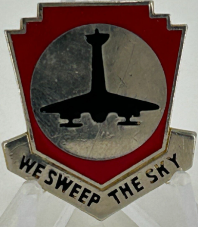 Знак 517-го артиллерийского дивизиона.