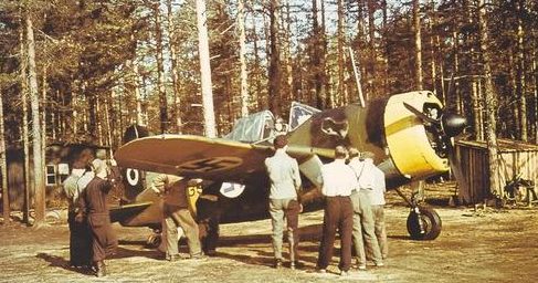 Брюстер B-239 LeLv24 на авиабазе Тийксярви. 1942 г.