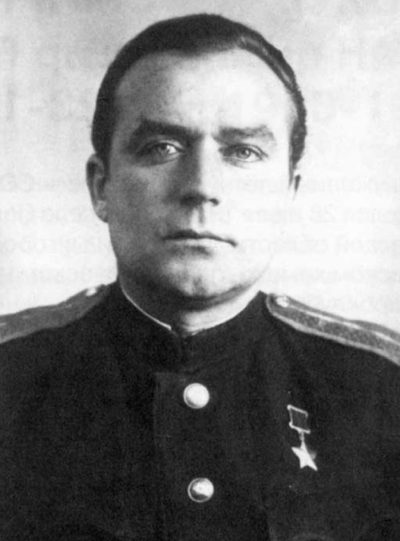 Иван Занин был отправлен в штрафную эскадрилью, а впоследствии получил Золотую Звезду.
