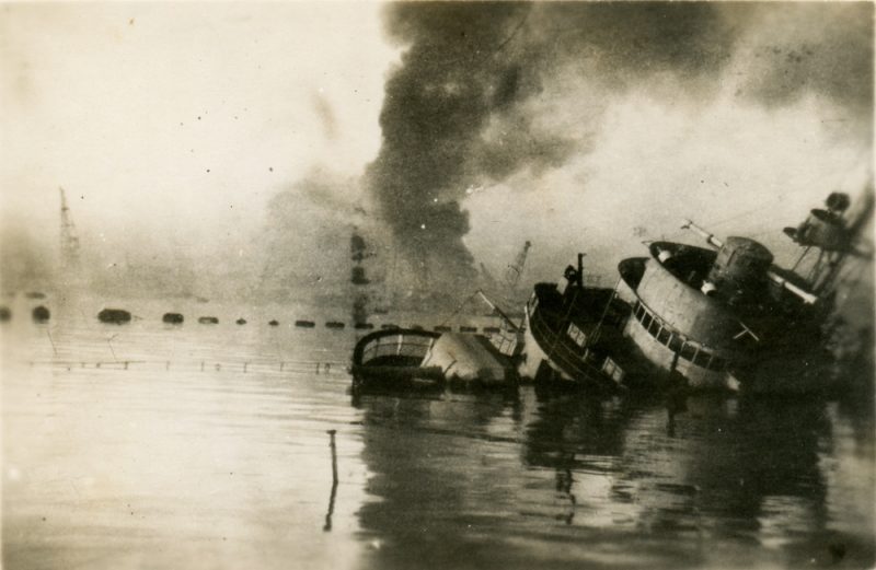 Затопленный флот в Тулоне. 28 ноября 1942 г.