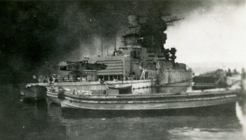 Затопленный линкор «Strasbourg». 28 ноября 1942 г.