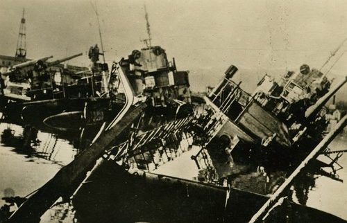 Затопленные корабли в Тулоне. 27 ноября 1942 г.