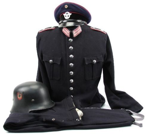 Комплект униформы пожарной полиции.