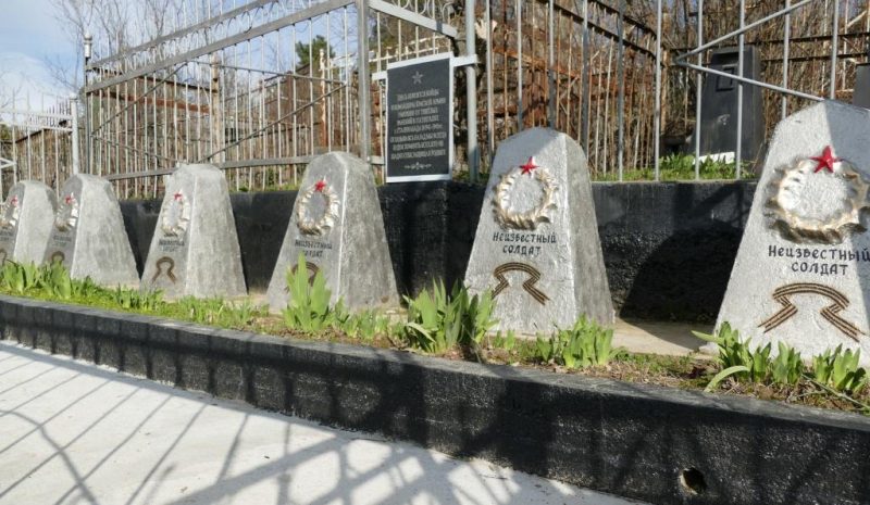 г. Душанбе. Воинское мемориальное захоронение бойцов и командиров Красной Армии, умерших в эвакогоспиталях в годы войны.