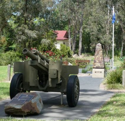 г. Маунт-Эвелин. Военный мемориал горы Эвелин.