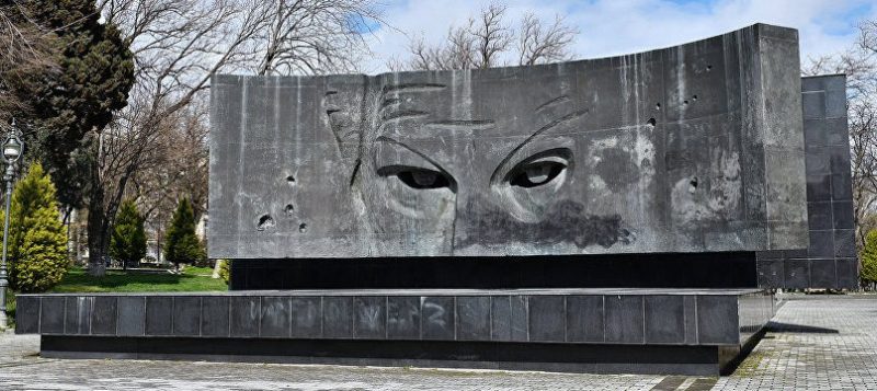 г. Баку. Памятник Рихарду Зорге – советскому разведчику.