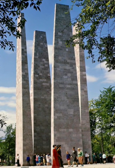 г. Ашхабад. Снесенный памятник воинам Туркменистана, павшим в войне 1941-1945 годов.